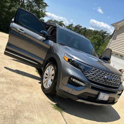 Detailed Ford Explorer in the driveway at A.L Details